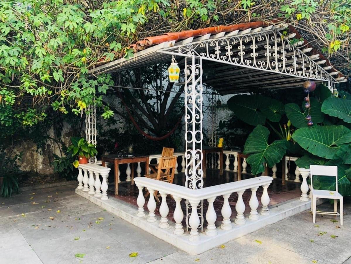 מלון גואדלחארה Casa Alsacia מראה חיצוני תמונה